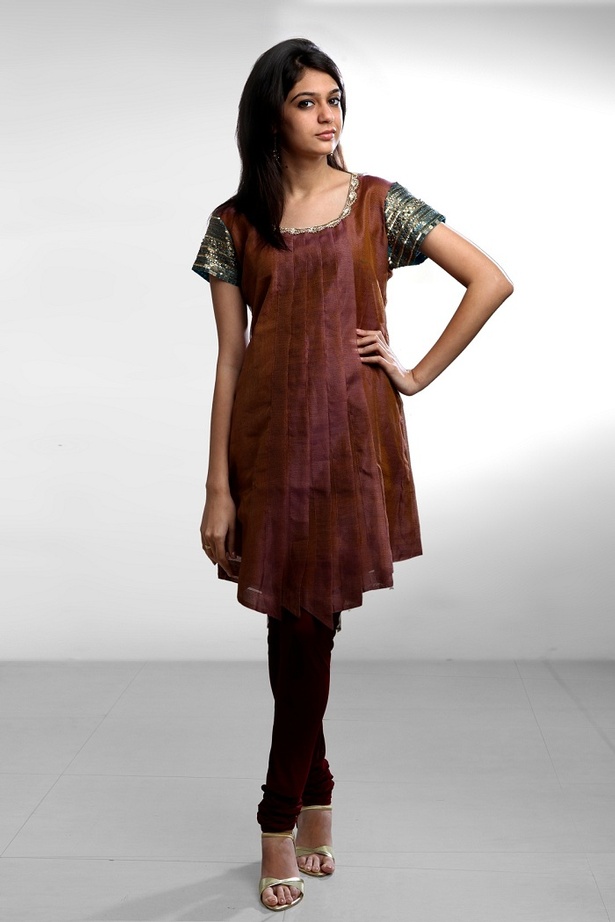 Supernet Side Pleat Kurta 